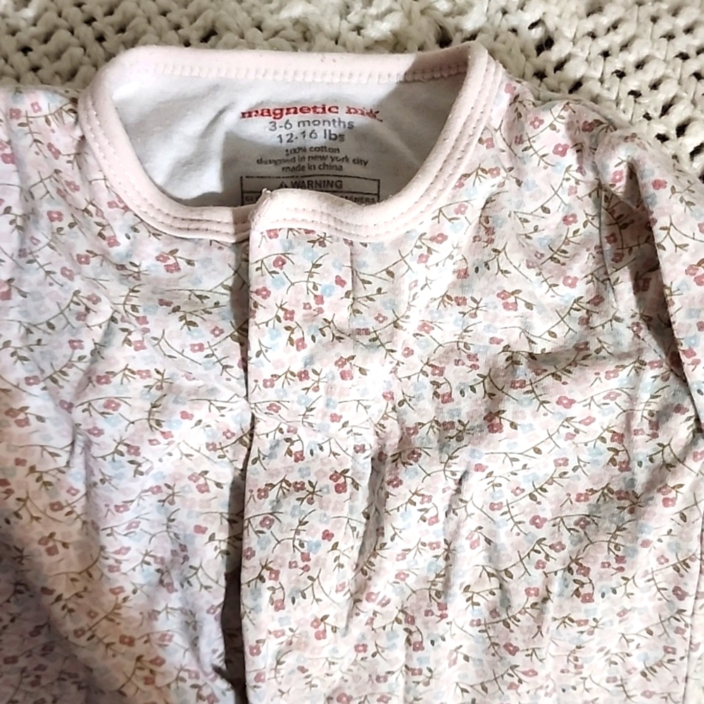 Magnetic Me Floral Sleeper